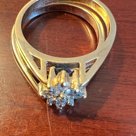 RARE Vintage Reversible Ring CZ or Faux Sapphire - Picture 5 of 7